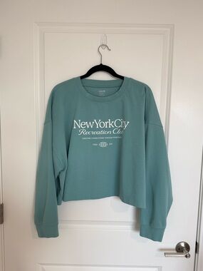 Old Navy Cropped Graphic Sweatshirt - Teal Green